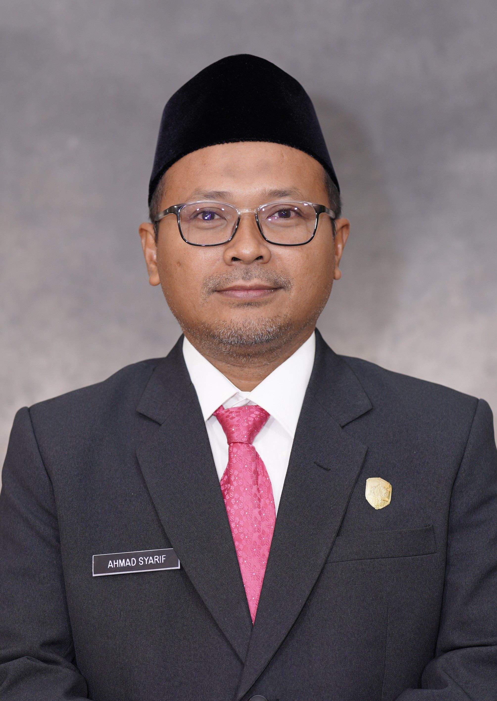 AHMAD SYARIF, ST