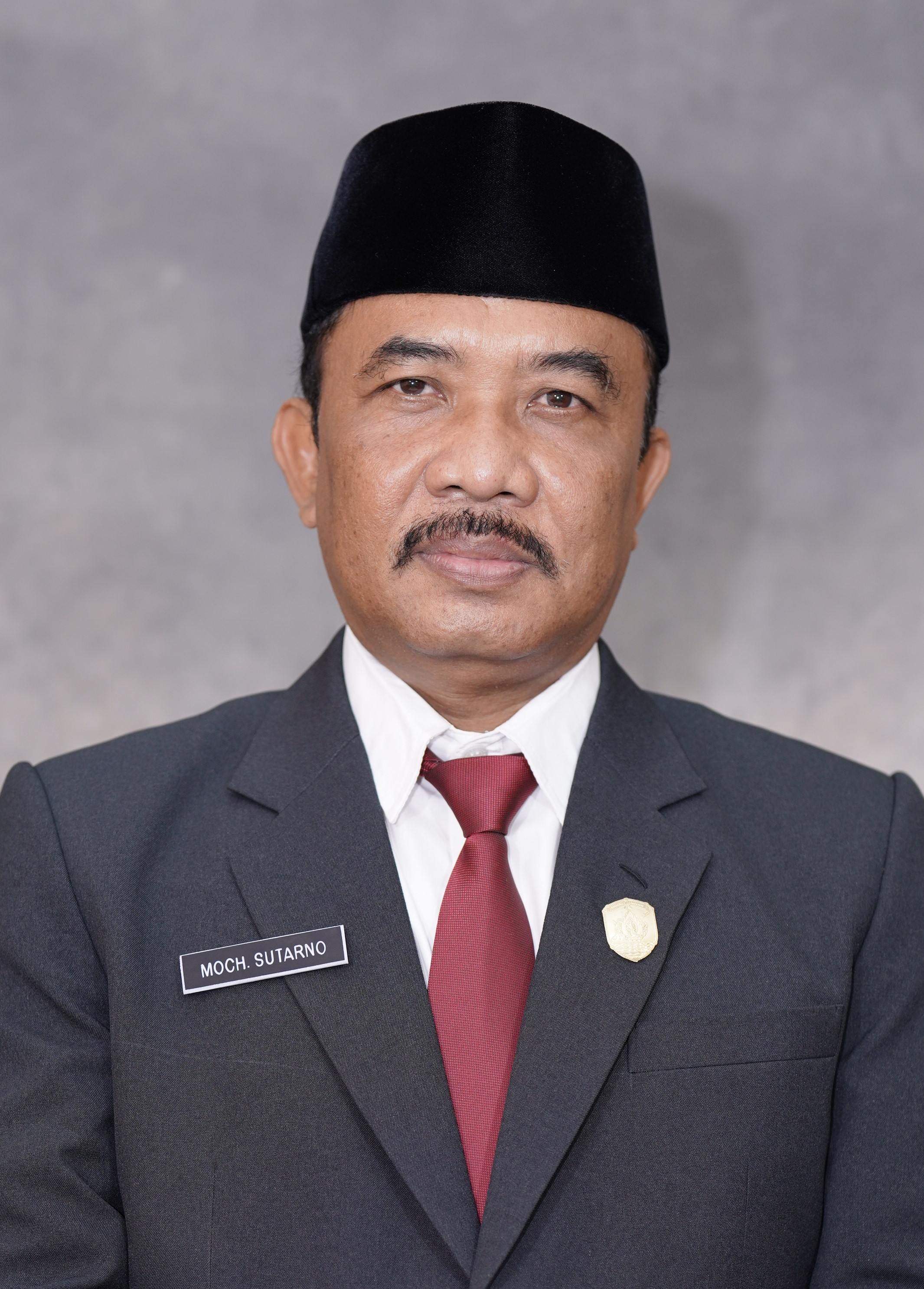MOCH. SUTARNO, SH