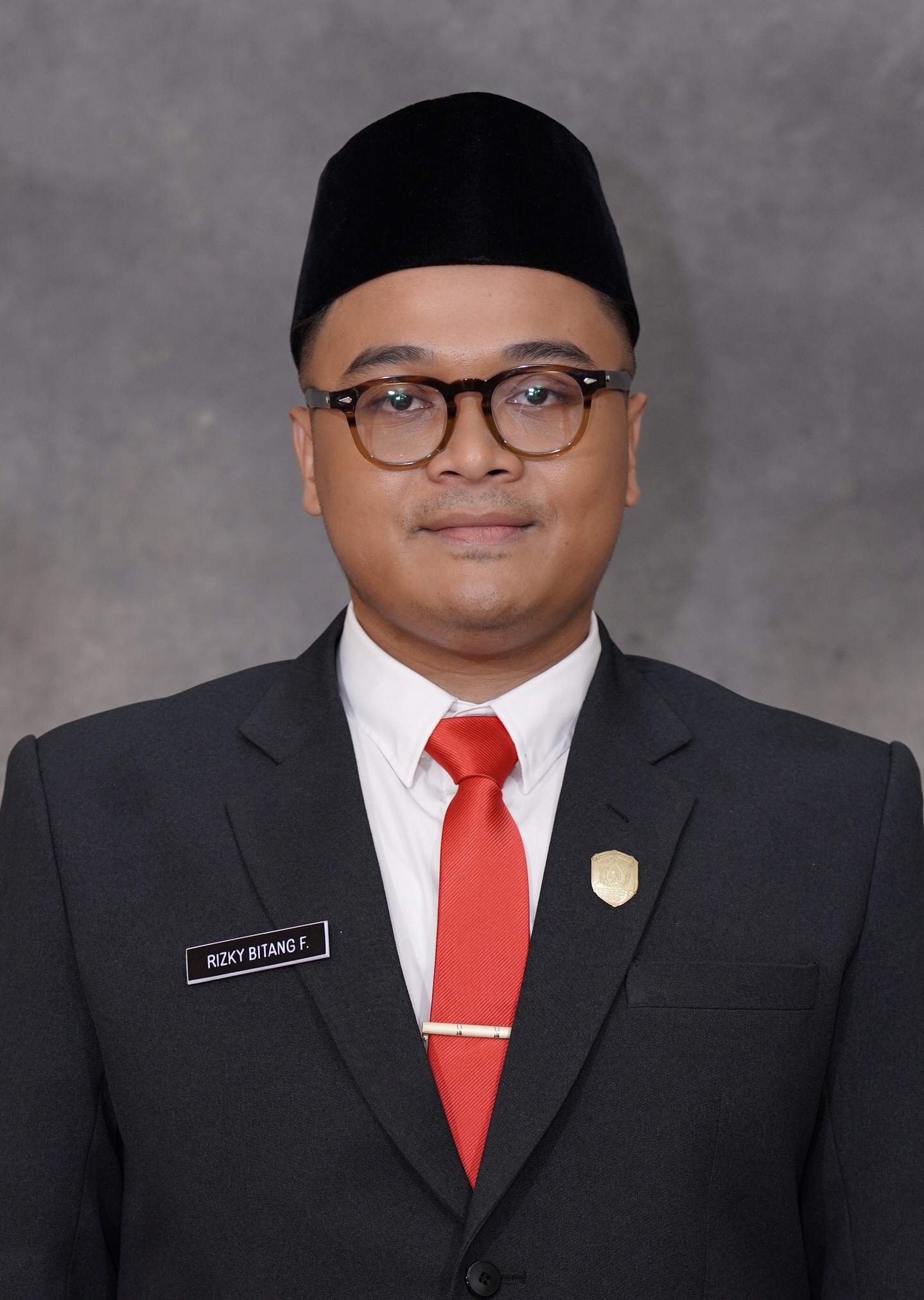 RIZKY BINTANG FAUZI, ST