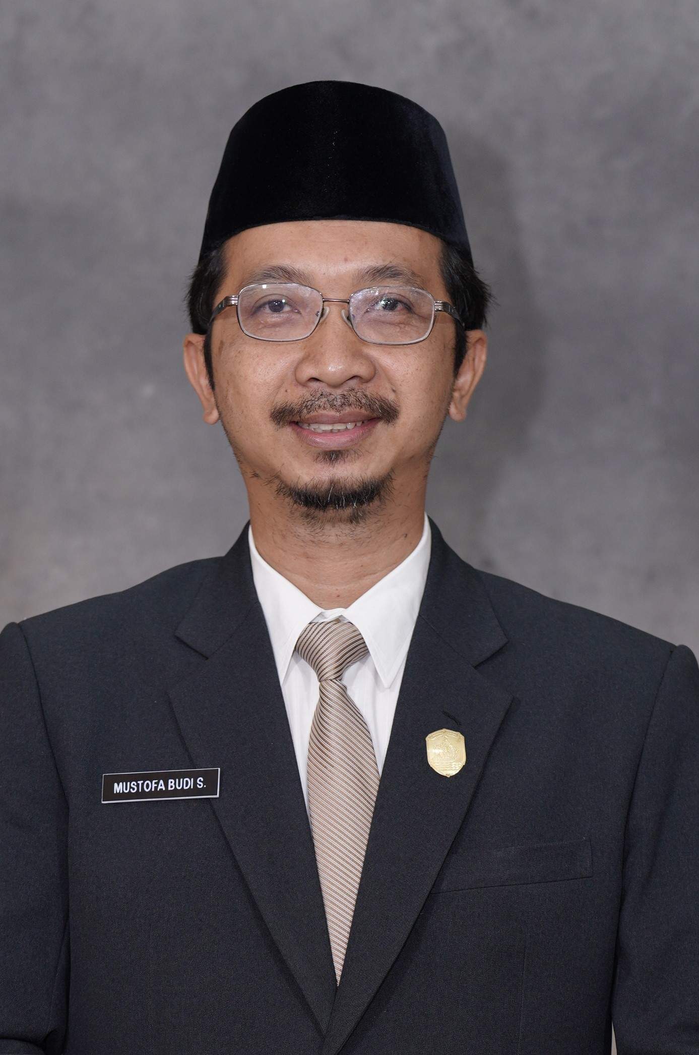 MUSTOFA BUDI SANTOSO, S.IP, M.Si