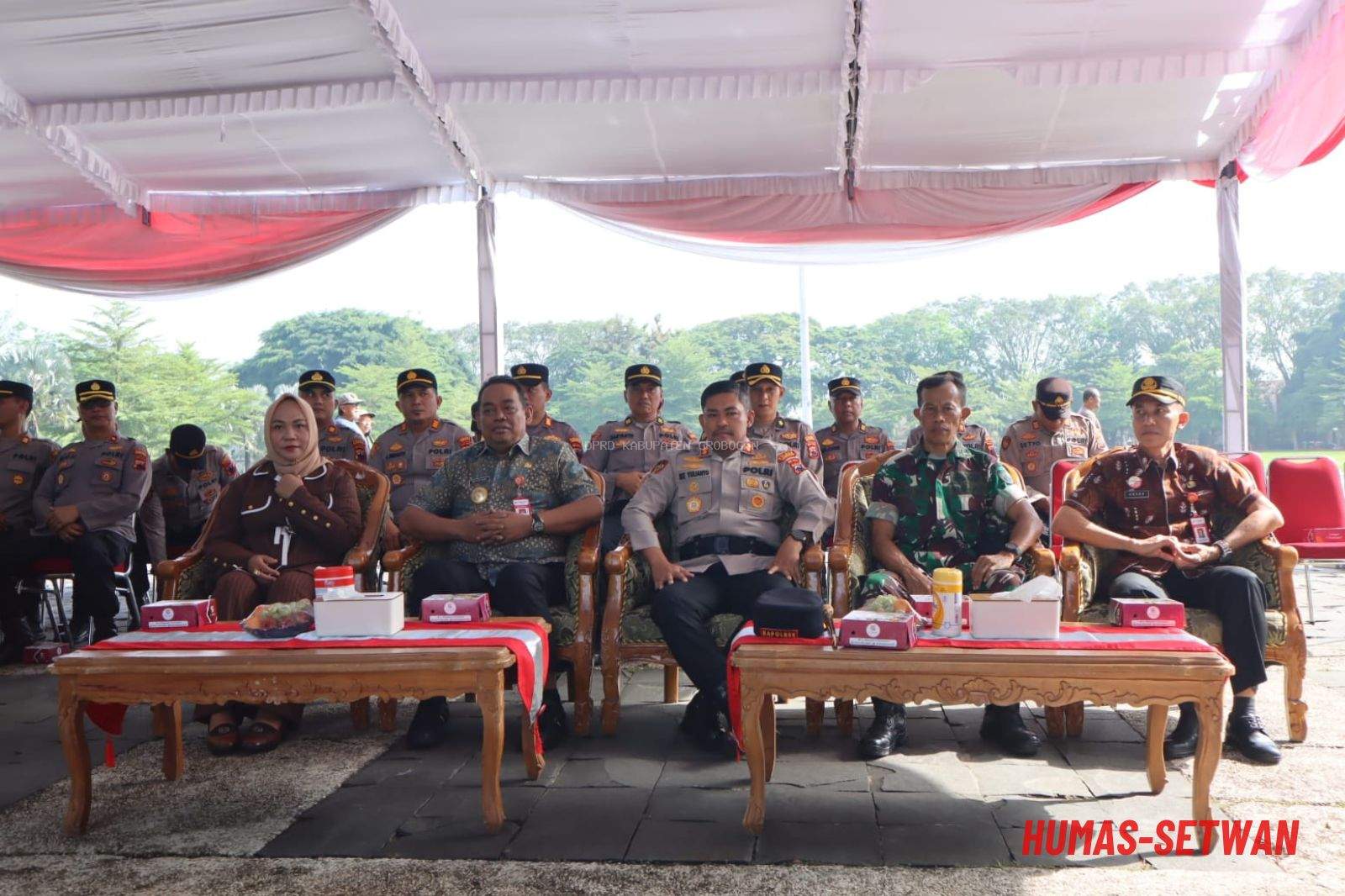 Sinergi Jaga Kamtibmas, Ketua DPRD Grobogan Hadiri Simulasi Pengamanan Kontigensi di Depan Kantor Bupati