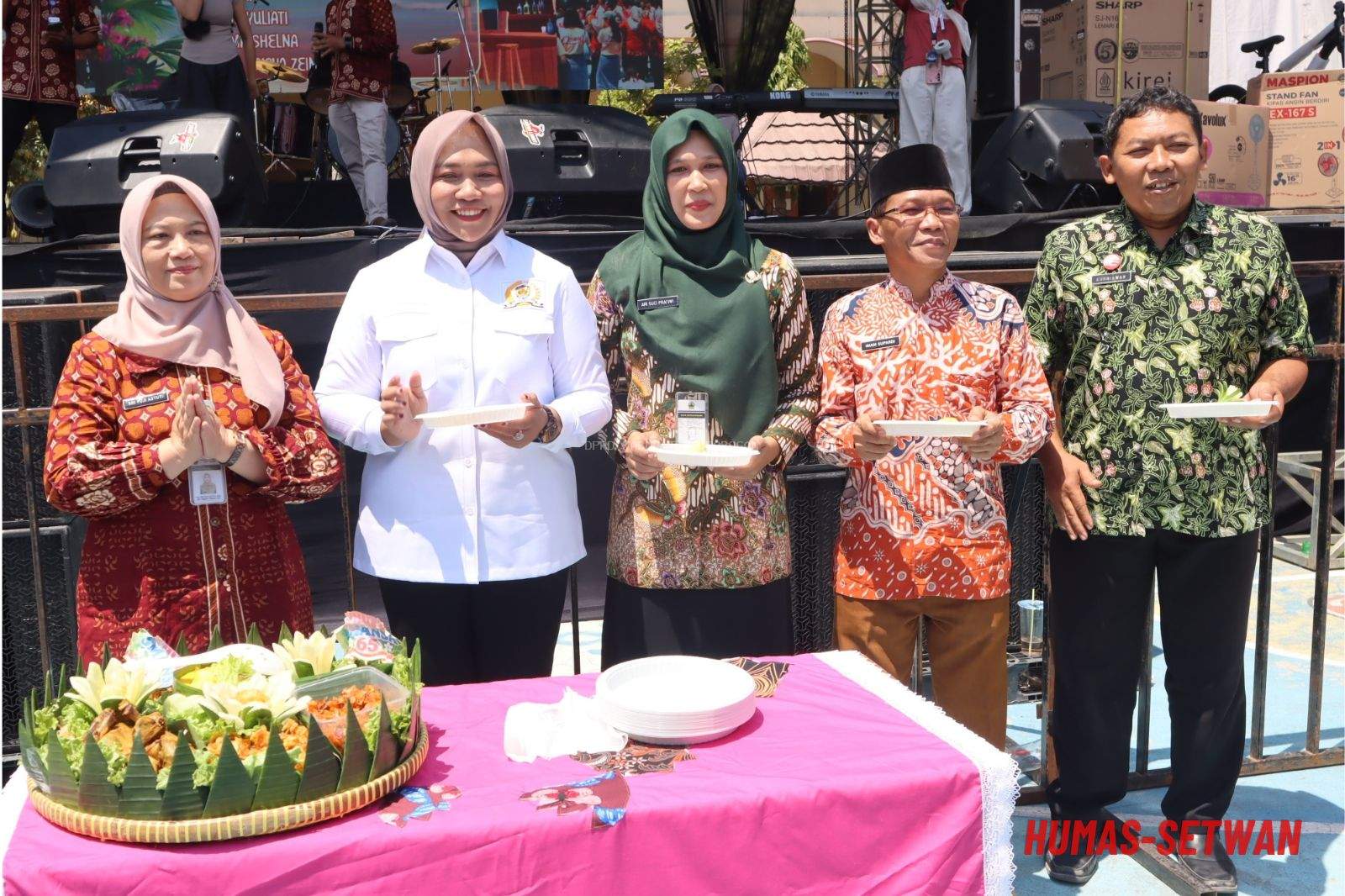 Dukung Kreativitas Generasi Muda, Ketua DPRD Grobogan Hadiri Puncak HUT ke-65 SMA Negeri 1 Purwodadi "XTROFEST"